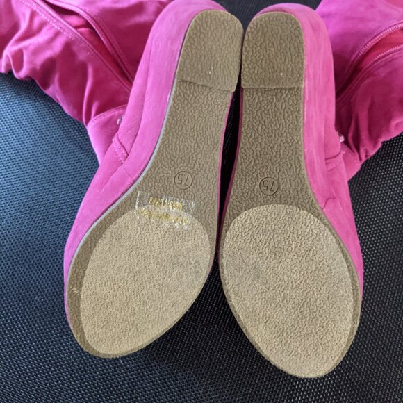 Fushia Knee high wedge boots - Picture 3 of 3
